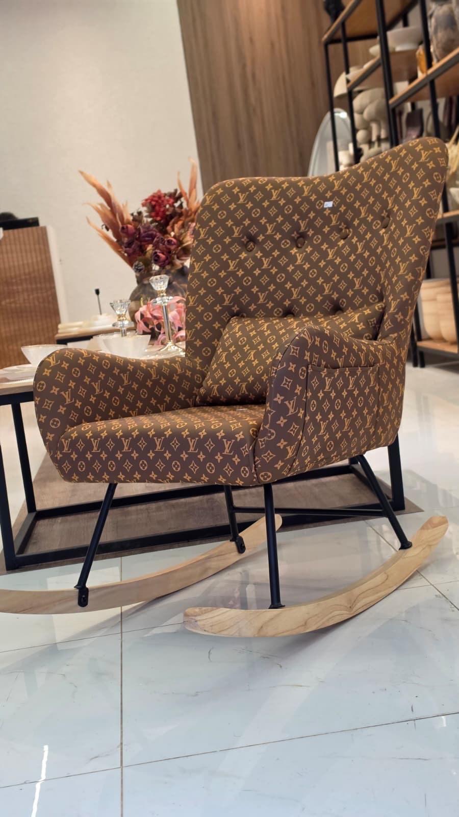 كرسي هزاز Lv قماش