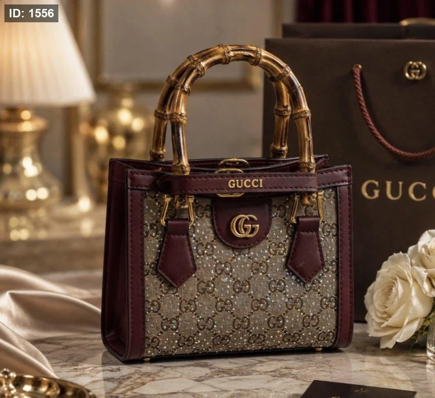 حقيبة CUCCI بلون البرغندي مختومة كوبي ماستر مع علبة