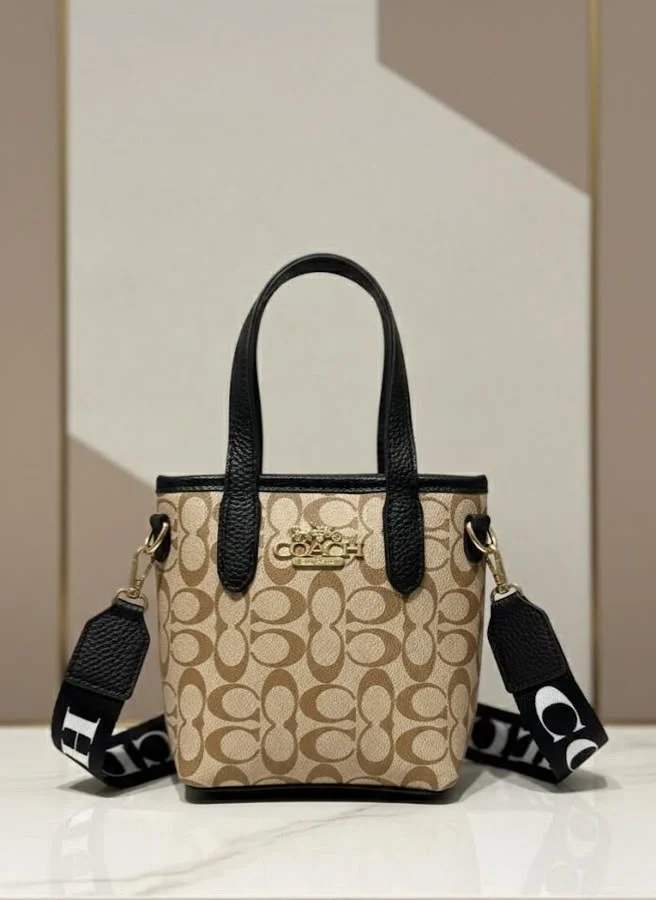 شنط COACH حجم صغير