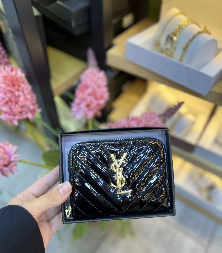 محفظة YSL للبطاقات والنقود مع علبة