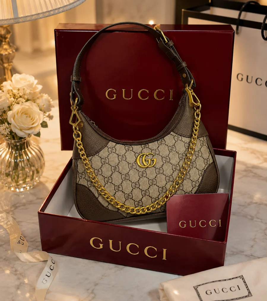 حقيبه GUCCI مختومه ماستر مع علبه كوليتي عاليه