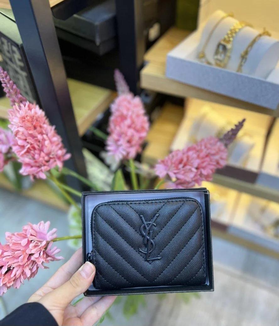 محفظة YSL للبطاقات والنقود مع علبة