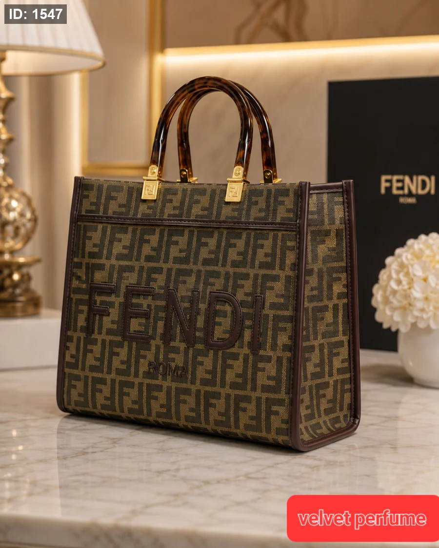 حقيبة FENDI بلون البني الكلاسيكي مختومة ماستر كوبي مناسبة للعمل ، والجامعة ، والسفر ، والاستخدام اليومي