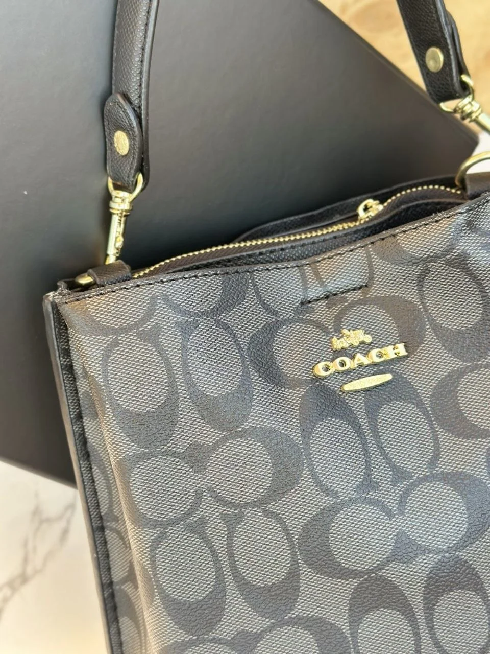 حقيبة كوتش فاخرة مع بوكس | Luxury Coach Bag with Box