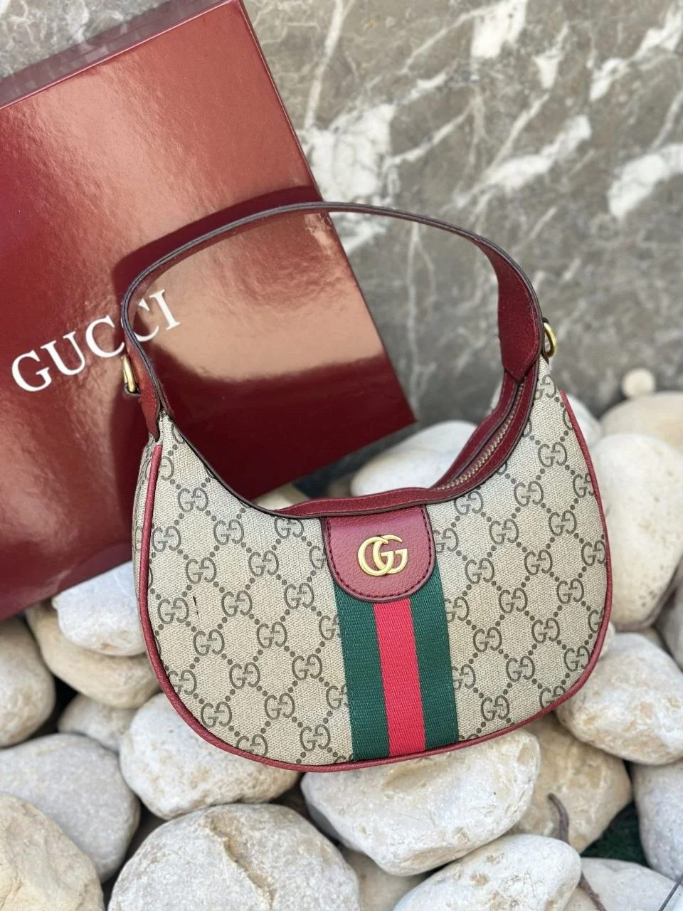 شنطة غوتشي فاخرة مع بوكس
