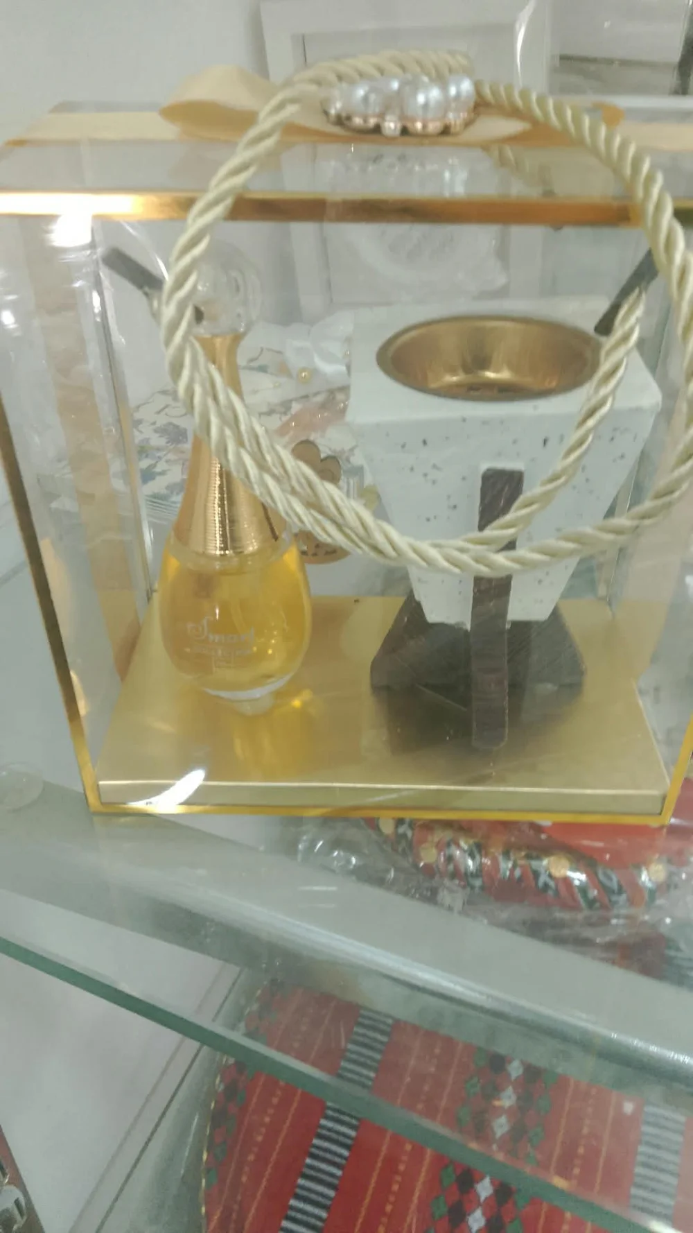 مبخرة وعطر شامل التغليفة والاسم