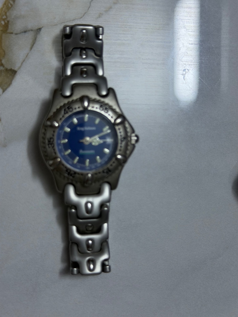 ساعه كارفل الرياضيه