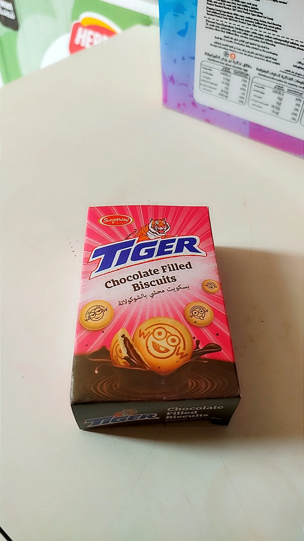 بسكوت  محشي شقلاطة