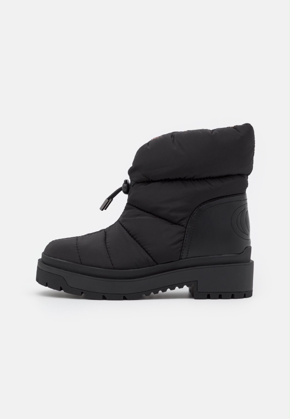 حذاء guess اسود شتوي قبة طويلة