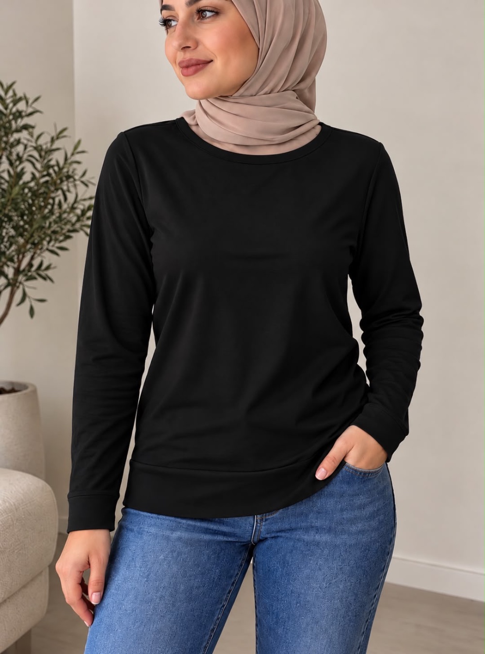 بلوزة بيسك اسود